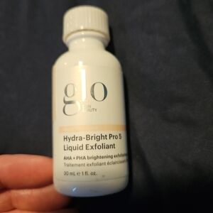 Glo Skin Beauty Hydra-Bright Pro 5 Liquid Exfoliant - White Bottle